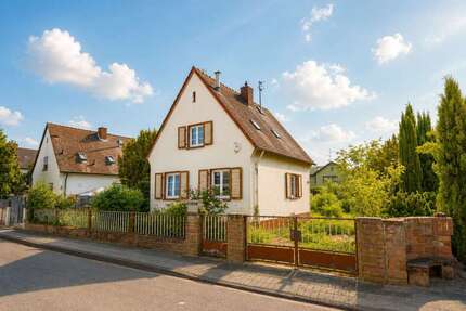 Haus zum Kaufen in Neuhofen 350.000,00 € 80.01 m²