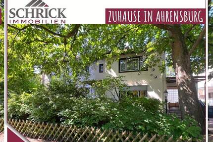 Zentrale Vielseitigkeit Viel Wohnraum, eine vermietete Praxisfläche und weitere Dachgeschossflächen! - Ahrensburg