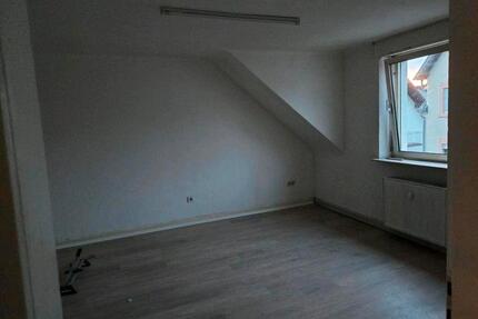 3ZKB - Etagenwohnung absofort - 850,00&nbsp;EUR Kaltmiete, ca.&nbsp; 85,00&nbsp;m&sup2; in Bexbach (PLZ: 66450)