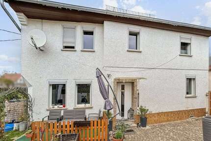 Haus zum Kaufen in Weimar 275.000,00 € 110 m²