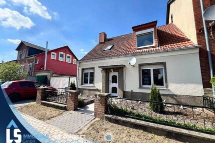 Haus mit großem Grundstück in Goldbeck zu verkaufen