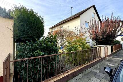 Haus zum Kaufen in Ludwigshafen am Rhein Oggersheim 589.000,00 € 210 m² - Ludwigshafen am Rhein / Oggersheim