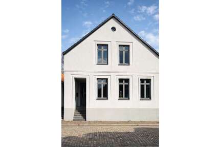 Haus zum Kaufen in Meldorf 685.000,00 € 270 m²