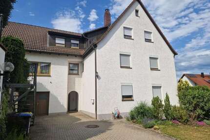 Haus zum Kaufen in Hausen 630.000,00 € 268 m²