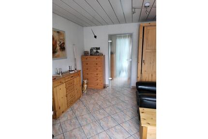 Helles Single- Dachgeschoss-Apartment, voll möbliert - Wuppertal Elberfeld