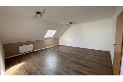 2 Zi Wohnung 80qm (Maisonette) mit Dachterasse in Bedburg West