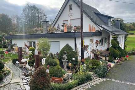 Haus zum Kaufen in Wiehl 348.000,00 € 163 m²