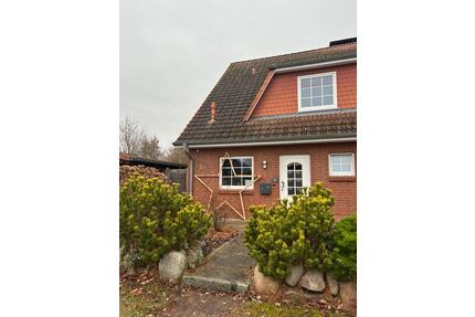 Modernisierte Doppelhaushälfte mit 120qm Wohnfläche in Marschacht