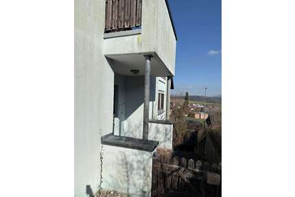 Haus zum Kaufen in Eichenzell-Büchenberg 364.000,00 € 271 m²