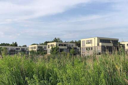 Familienwohnung direkt am Pätzer See (Bestensee) mit 4 Zimmern, Balkon und zwei Bädern