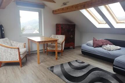 2 Zimmer Dachgeschoss Wohnung, Waldkappel Bischhausen ca 50qm