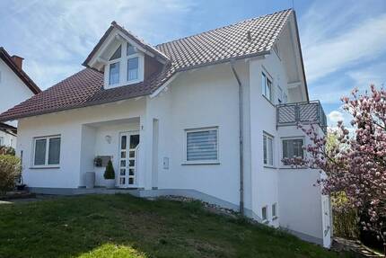 Großzügiges, modernes 2- Familienwohnhaus (Mehrgenerationshaus) - Berkatal Hitzerode