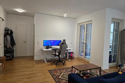 Großzügige 3-Zimmer Wohnung im 3. OG mit Balkon in Berlin-Mitte