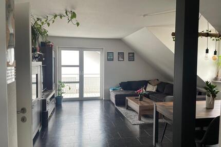 2 Zi-DG Wohnung mit Balkon, zusätzlichem Spitzboden&PKW Plätzen - Eschau