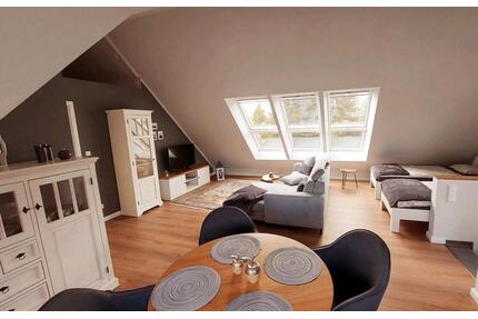 Ferienwohnung - 80,00&nbsp;EUR Kaltmiete, in Husum (PLZ: 25813)