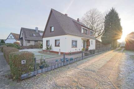 Volksbank Immobilien: Gemütliches Haus sucht Handwerker mit Herz! - Bremerhaven Leherheide