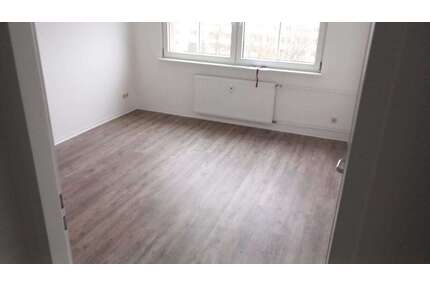 Wohnung zum Mieten in Schwerin 355,00 € 47.14 m²