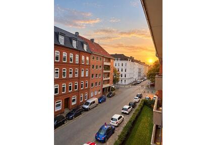Modernisierte 2 Zimmer Wohnung zwischen Feldstraße und Holtenauer - Kiel Blücherplatz