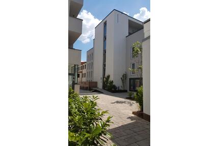 Charmante 3-Zimmer-Wohnung im Herzen der Stadt mit Loggia - Landshut