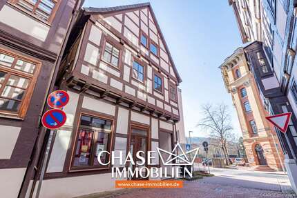 Haus zum Kaufen in Hameln 355.000,00 € 216.06 m²