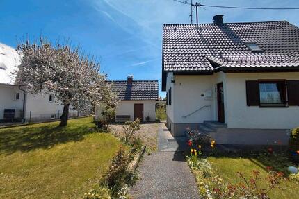 Einfamilienhaus Haus zum Verkauf in schöner Ortsrandlage - Hiltenfingen