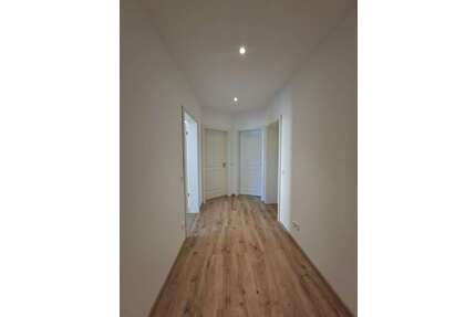 Wohnung zum Mieten in Pritzwalk 495,00 € 64.04 m²