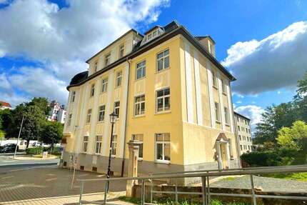 Wohnung zum Kaufen in Oelsnitz 44.499,00 € 86 m²