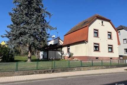 Haus zum Kaufen in Pfinztal Berghausen 619.000,00 € 175 m² - Pfinztal / Berghausen