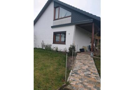 EG Wohnung 4 Zimmer ca 120 qm Garten, Garage, Terrassen u.Keller - Oyten