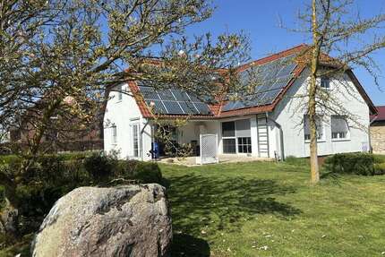 Haus zum Kaufen in Frellstedt 399.000,00 € 210 m²