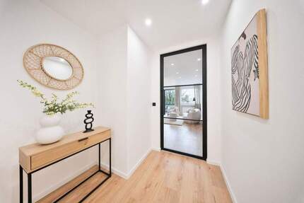 KR-Bockum! Hochwertig sanierte 2-Zimmer-ETW mit Balkon & Garage - Nähe Stadtwald & Zoo - Krefeld