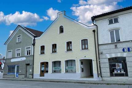 Haus zum Kaufen in Mühldorf 672.000,00 € 235 m²