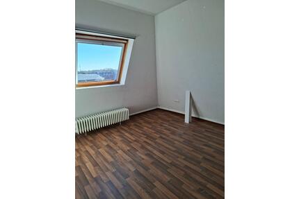 4 Zimmerwohnung Larrelt Dachgeschoss - Emden