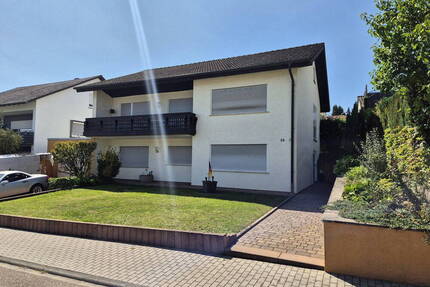 Einfamilienhaus mit Einliegerwohnung, Wintergarten, Garage und Gartenparadies auf 708 m2 - Sinsheim / Steinsfurt