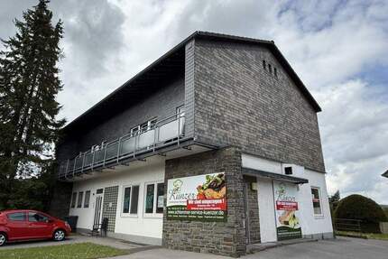 Wohn- und Geschäftshaus mit Gewerbeeinheit und 2 Wohnungen auf ca. 940 m² Grundstück - Simmerath / Lammersdorf