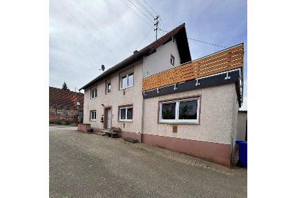 House for rent - 1.370,00&nbsp;EUR Kaltmiete, ca.&nbsp; 135,00&nbsp;m&sup2; in Otterbach (PLZ: 67731)