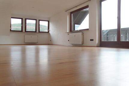 Provisionsfreie 3-Zi Whg. mit Panoramablick in Top Lage Burgsinn