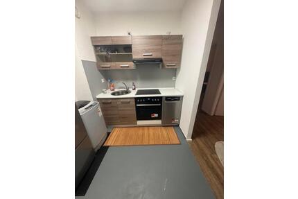 Gemütliche 2-Zimmer-Dachgeschosswohnung mit Terrasse – Neureut - Karlsruhe