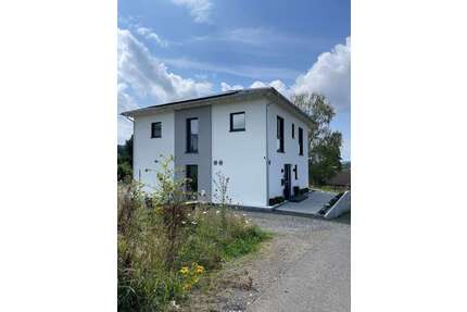 Haus zum Kaufen in Ortenberg 699.000,00 € 158 m²