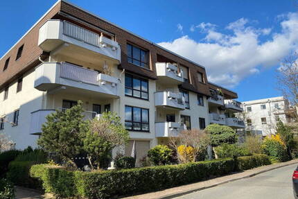 Schöne 3-Zimmer Wohnung im 3. OG mit Balkon in Sachsenhausen Süd - Frankfurt am Main