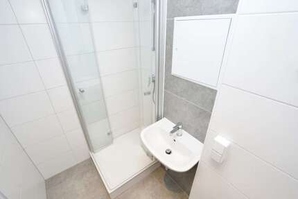 Wohnung zum Mieten in Chemnitz 253,39 € 46.07 m²