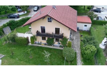 2 Zimmer Wohnung in Albaching - 1.050,00&nbsp;EUR Kaltmiete, ca.&nbsp; 72,00&nbsp;m&sup2; in Albaching (PLZ: 83544)