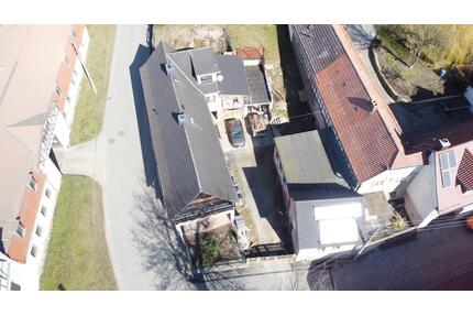 Wohnhaus mit Nebengebäude auf dem Dorf ( auch Vermietung ) - Neustadt an der Orla