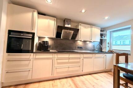 Modernes Familienhaus in ruhiger Lage- kernsaniert, mit Garten - Düren Distelrath