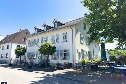 Haus zum Kaufen in Brechen 330.000,00 € 100 m²