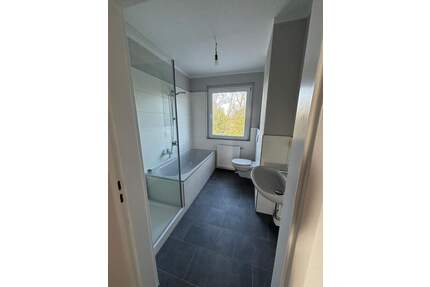 schöne EG 3-Raum-Wohnung auf dem Lande - Erstbezug nach Renovierung - Leisnig Kroptewitz