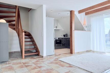 Hochwertige Maisonettewohnung mit Carport & Stellplatz - Irchenrieth