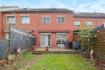 Familienhaus - fünf Zimmer, klare Raumstruktur - Neuss / Weckhoven