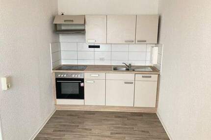 INKLUSIVE EINBAUKÜCHE - 3RW in Wolfen! - Bitterfeld-Wolfen