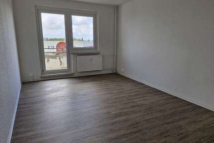 Wohnung zum Mieten in Stendal 541,58 € 83.32 m²